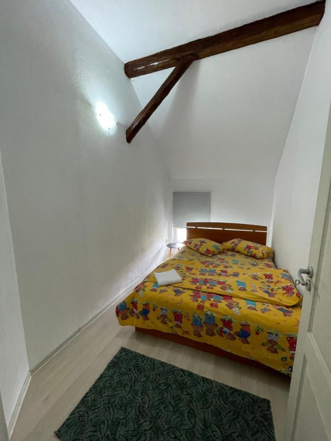 Casa De Oaspeti Cristina Fitod Luaran gambar